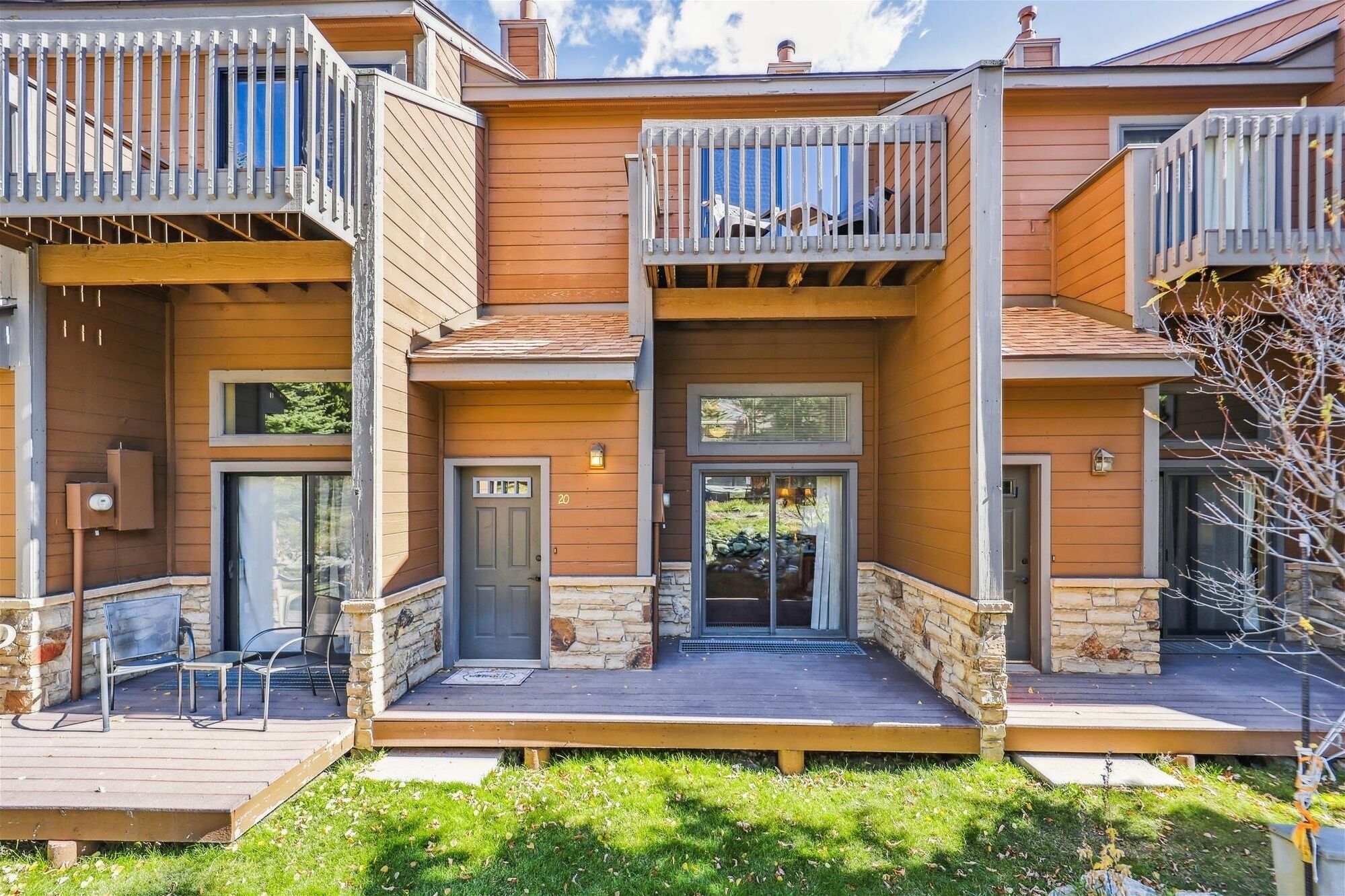 وحدة سكنية متصلة - غرفتا نوم | المنشأة من الخارج