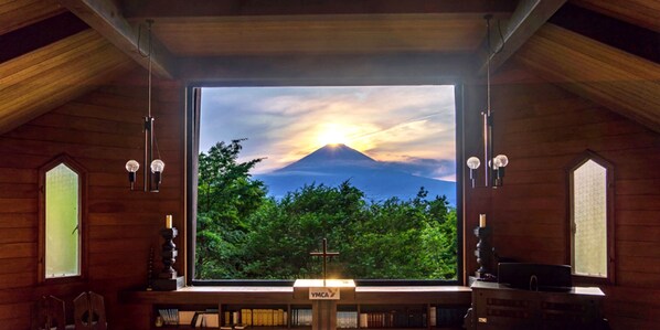 Habitación básica, para no fumadores | Camas extra y ropa de cama