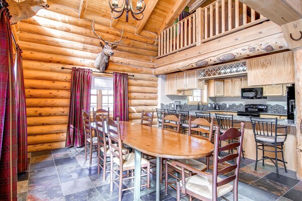 House, 3 Bedrooms | Private kitchen