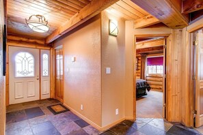 Interior - Snowshoe  4 Bedroom Home by RedAwning (Breckenridge)