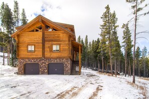 House, 3 Bedrooms | Exterior
