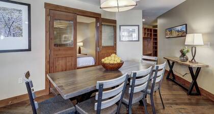 One Ski Hill Place 8308 3 Bedroom Condo by RedAwning