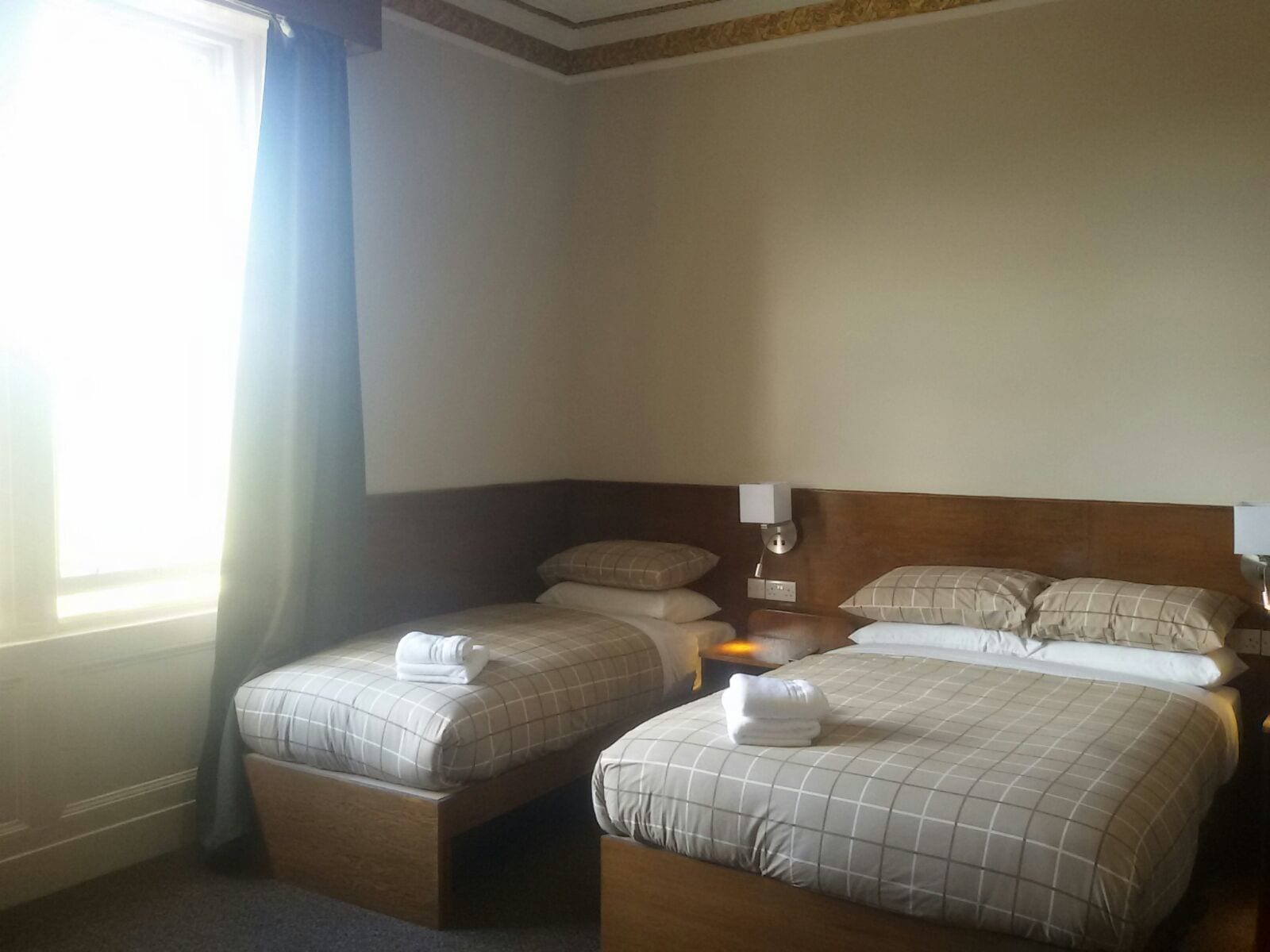 triple room, 1 bedroom | premium bedding, iron/ironing board, bed sheets
