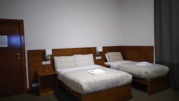 三人房, 1 间卧室 | 高档床上用品、熨斗/熨板、床单