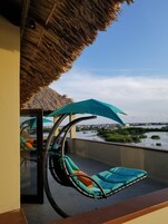 Honeymoon kamer, 1 kingsize bed, niet-roken, uitzicht op oceaan | Uitzicht vanaf balkon