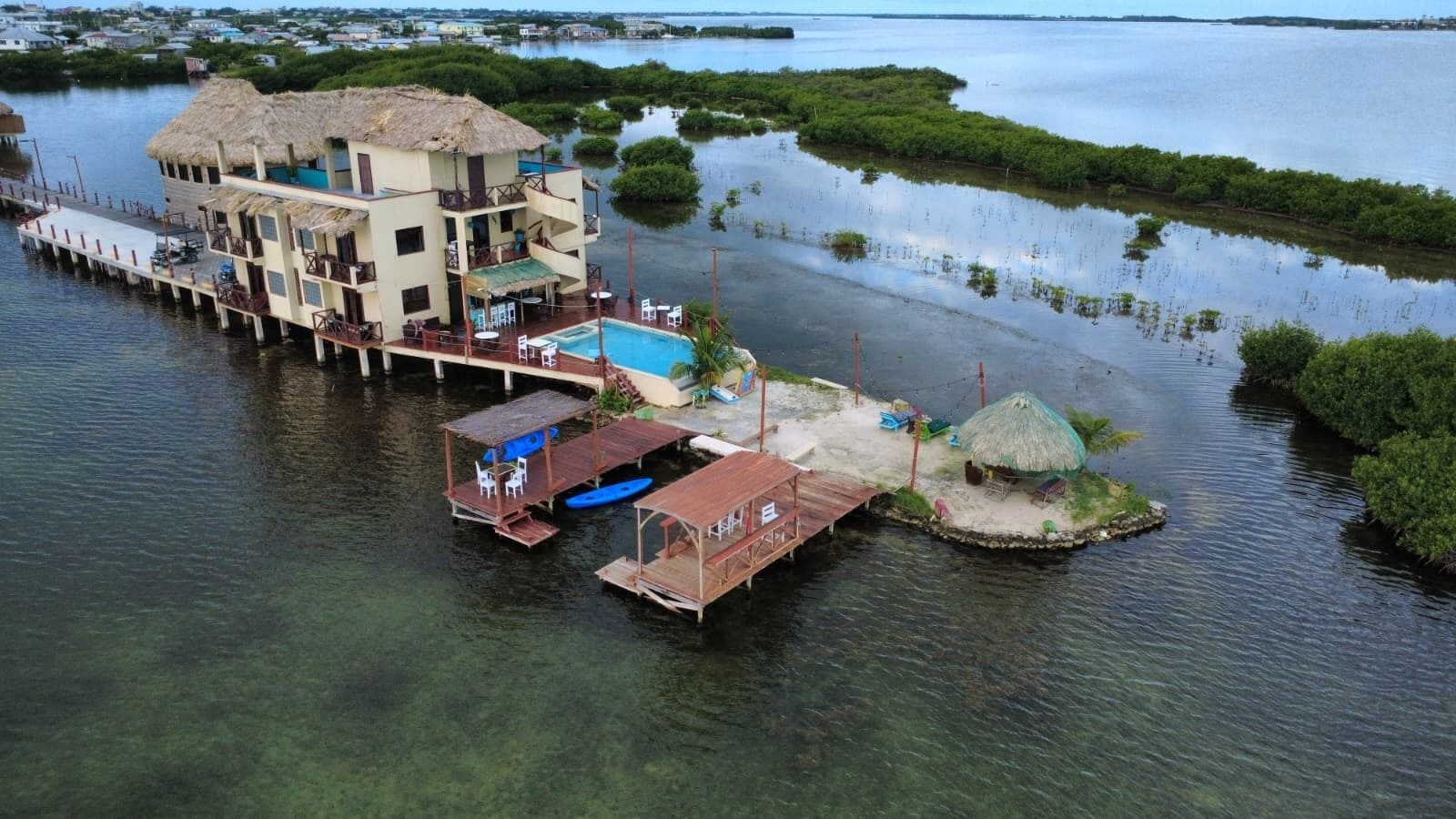 King Room with Sea View Glass Floor 1st Floor | Beach/ocean view