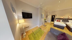 1 chambre, literie de qualité supérieure, bureau