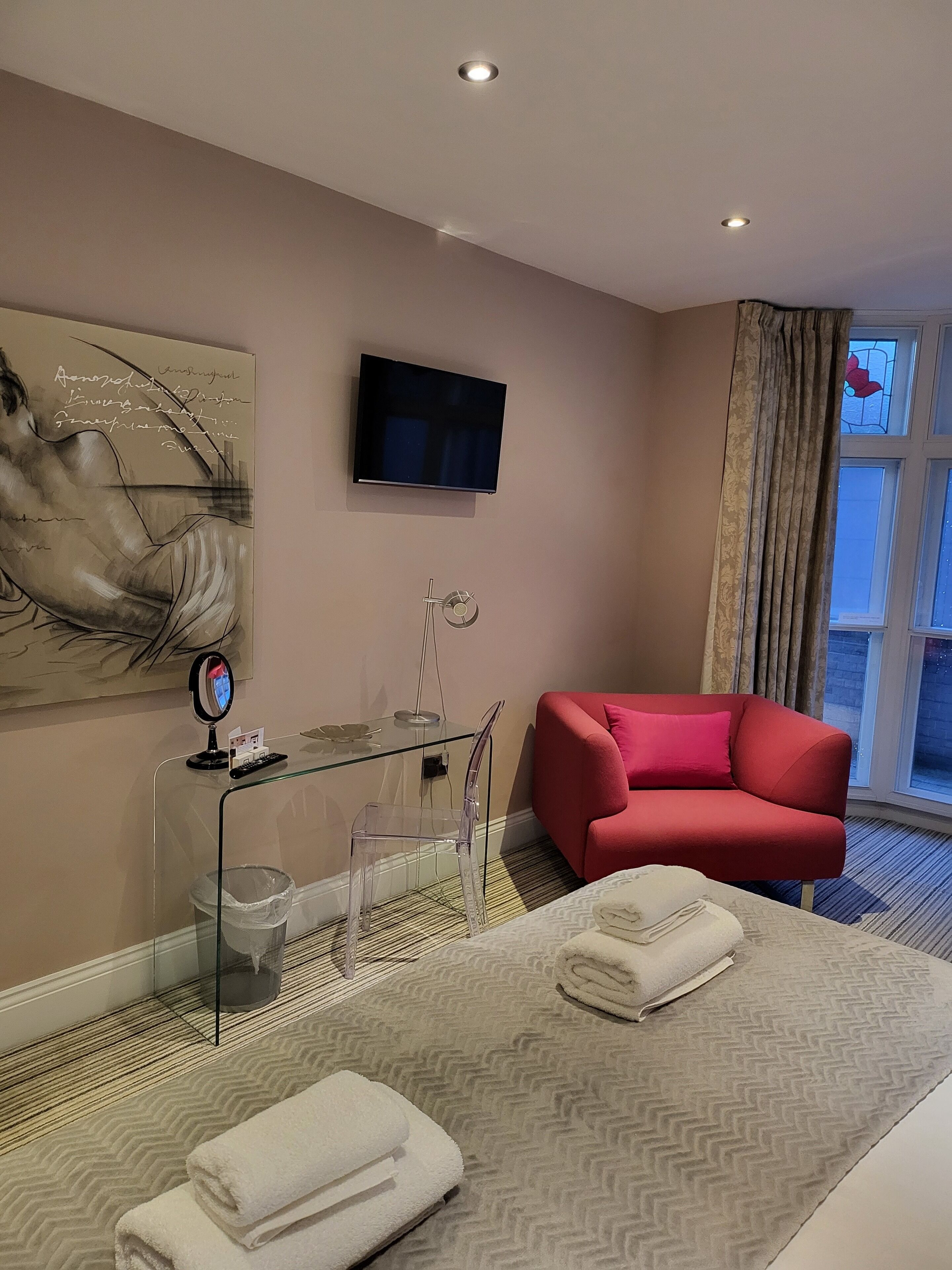 Apartamento ejecutivo, 1 habitación | 1 dormitorio, ropa de cama de alta calidad, escritorio