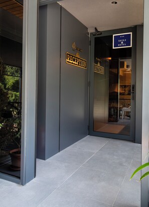 Interior entrance - View Inn Boutique Hotel (Skopje)