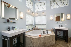 Casa, 6 quartos | Banheiro