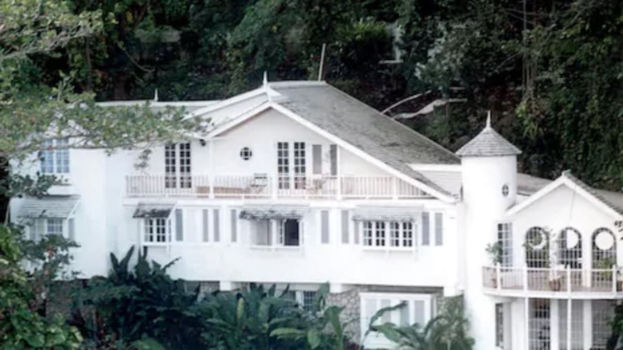 Moon San Villa at the Blue Lagoon