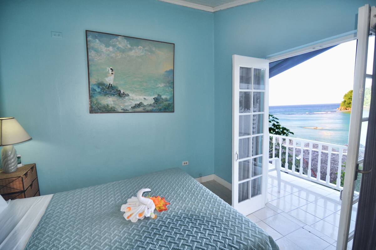 superior room, 2 bedrooms, private bathroom, sea view (free boat ride) | view from room