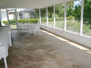 Casa, 3 habitaciones, microondas (4447Sax - Beachside Treasure) | Terraza o patio