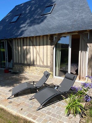 Gîte de charme Les Châtaigniers | Terrasse/Patio