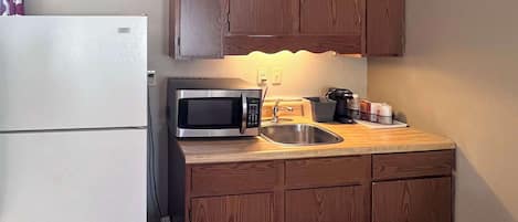 Room, Multiple Beds, Non Smoking | Desk, laptop workspace, iron/ironing board, free WiFi
