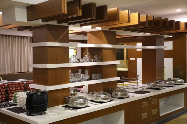 Petit déjeuner buffet (250 INR par personne)