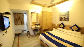 Premium bedding, desk, soundproofing, iron/ironing board