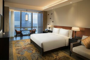 Deluxe Room, 1 King Bed (Club Access) | Down comforters, in-room safe, desk, laptop workspace - Grand Hyatt Changsha (Changsha)