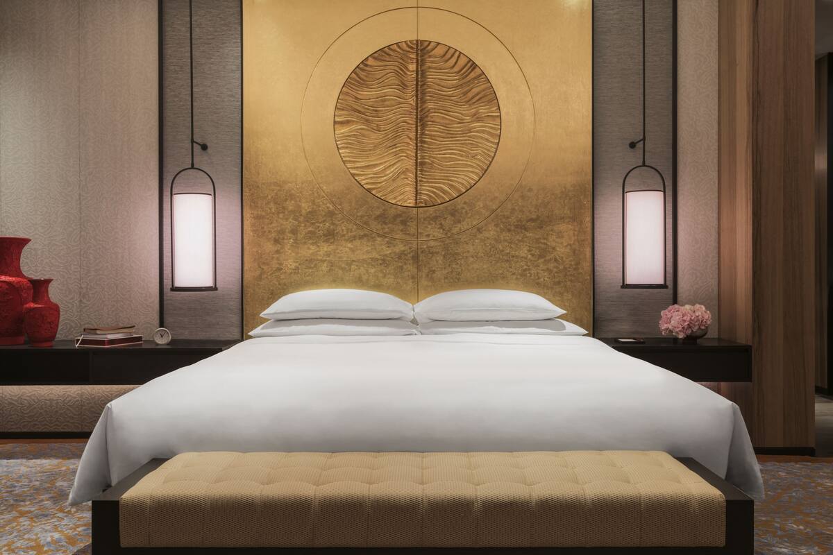 Grand Executive Suite