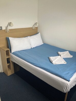 Habitación doble | Wifi gratis y ropa de cama