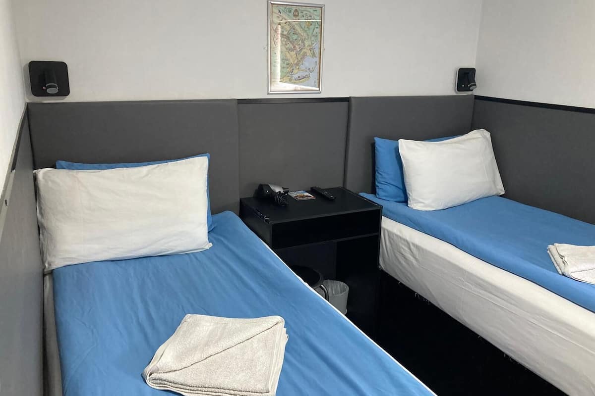 Free WiFi, bed sheets