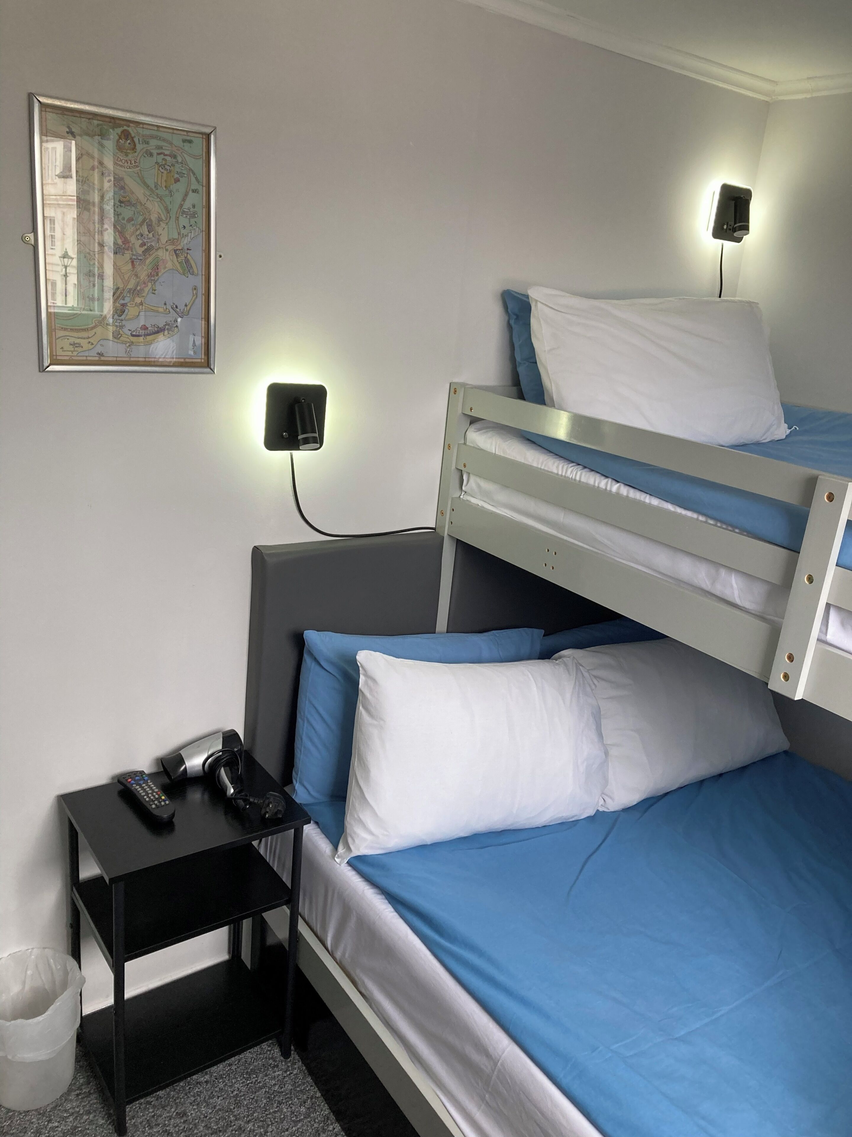 Family Room | Free WiFi, bed sheets