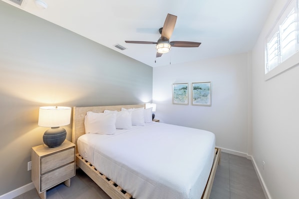 Deluxe Suite, 1 King Bed with Sofa bed, Kitchenette | Down comforters, individually decorated, individually furnished