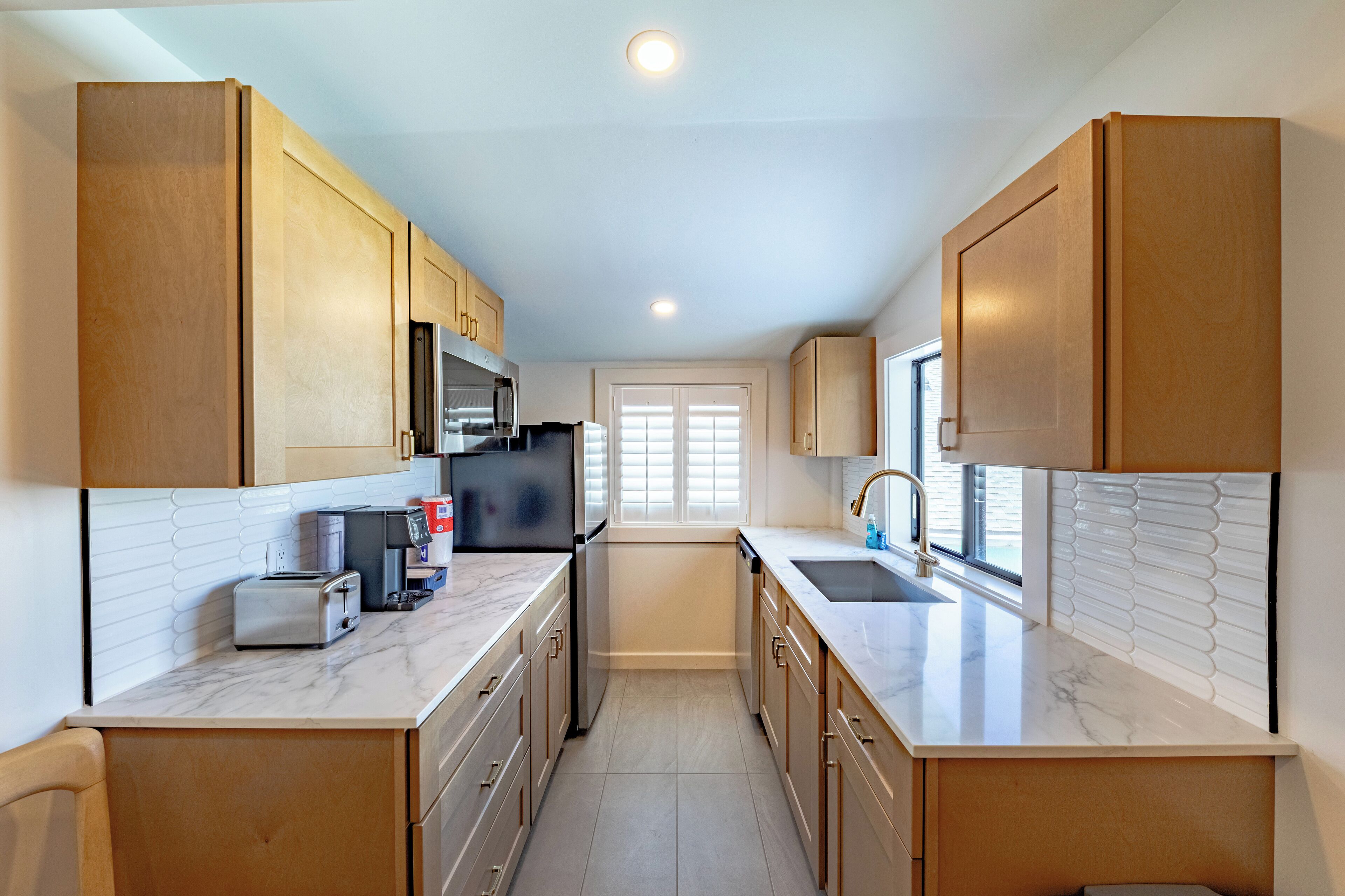 디럭스 스튜디오, 퀸사이즈침대 1개, 간이주방 | 전용 간이 주방 | 전자레인지, 커피/티 메이커, 키친타월