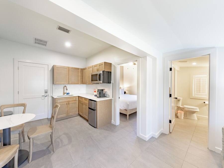 Deluxe Suite, 1 Bedroom, Kitchenette | Down comforters, individually decorated, individually furnished