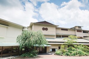 숙박 시설 정면