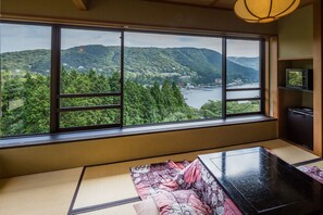 디럭스룸, 흡연, 호수 전망 (TYPE 4, Japanese Style) | 객실에서 보이는 전망