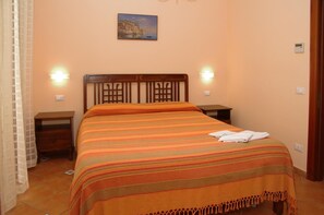 Ropa de cama hipoalergénica y minibar