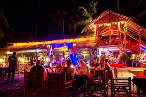 Ảnh chưa phân loại, 4 trong số 47 ảnh, nút