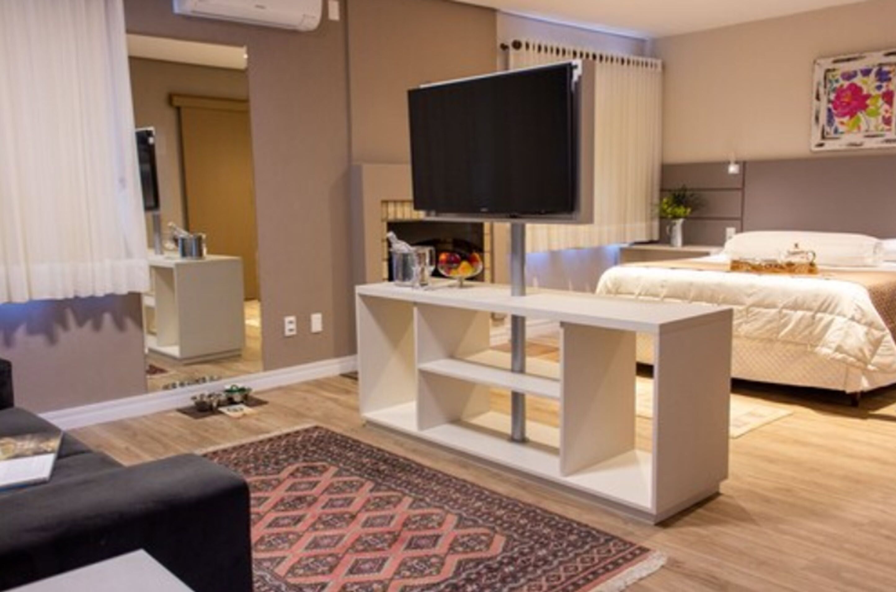 Minibar, insonorización, tabla de planchar con plancha y wifi gratis 