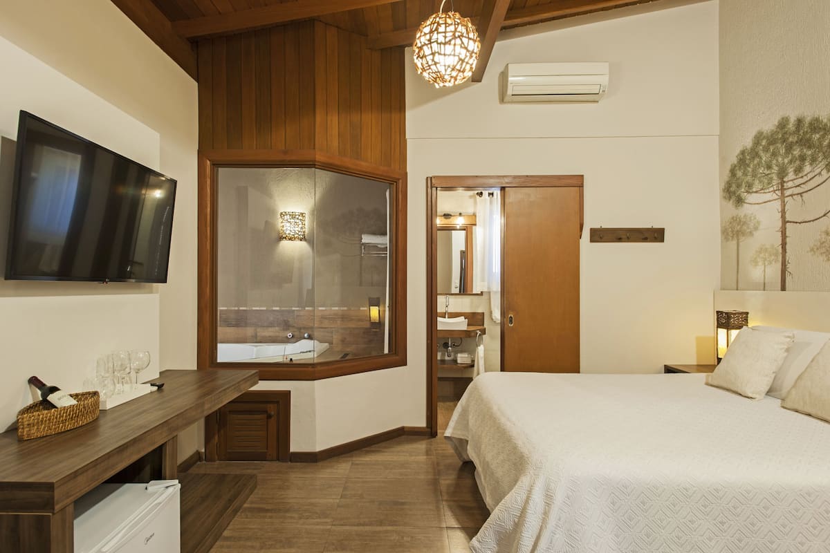 Minibaari, äänieristys, silitysrauta/-lauta, ilmainen Wi-Fi