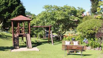 Children’s play area – outdoor