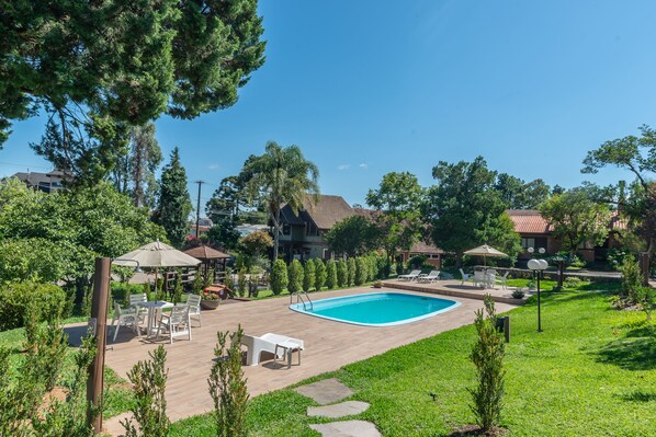 Seasonal outdoor pool