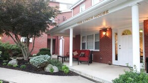 Property entrance - Champion Lakes Golf Resort (Bolivar)
