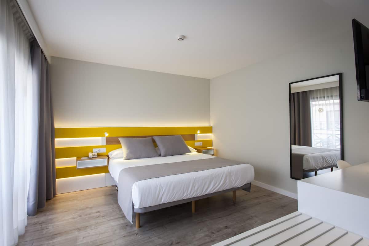 Standard-Doppelzimmer | Hochwertige Bettwaren, Daunenbettdecken
