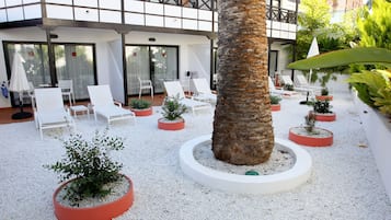 Tweepersoonskamer (with garden) | Terras