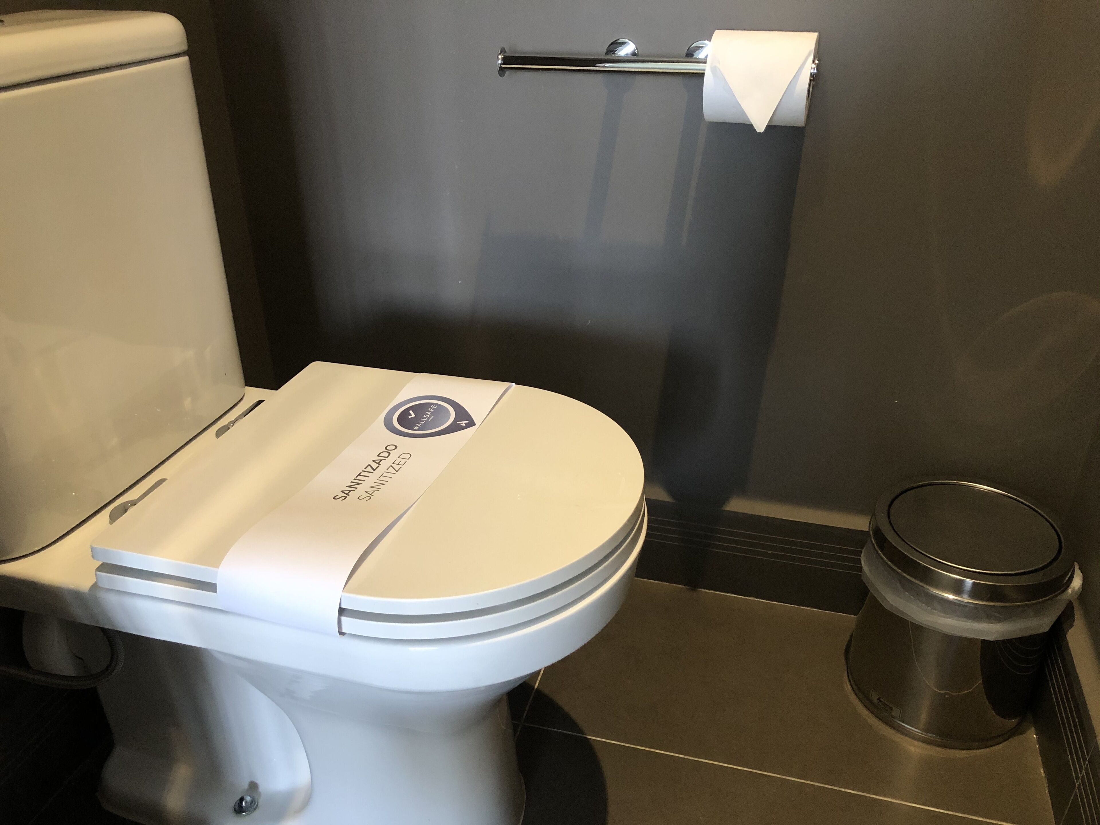 1 bedroom, in-room safe, blackout curtains, soundproofing