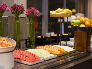 Daily continental breakfast for a fee