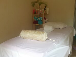 Een Turks bad/hammam, lichaamsbehandelingen, diepe bindweefselmassages