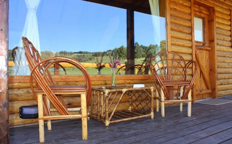 Standard Cabin (4 People) | Iron/ironing board, free cribs/infant beds, free rollaway beds