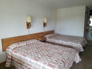 Basic Double Room, 2 Double Beds | Living area - Moorcourt Motel (Moorcroft)
