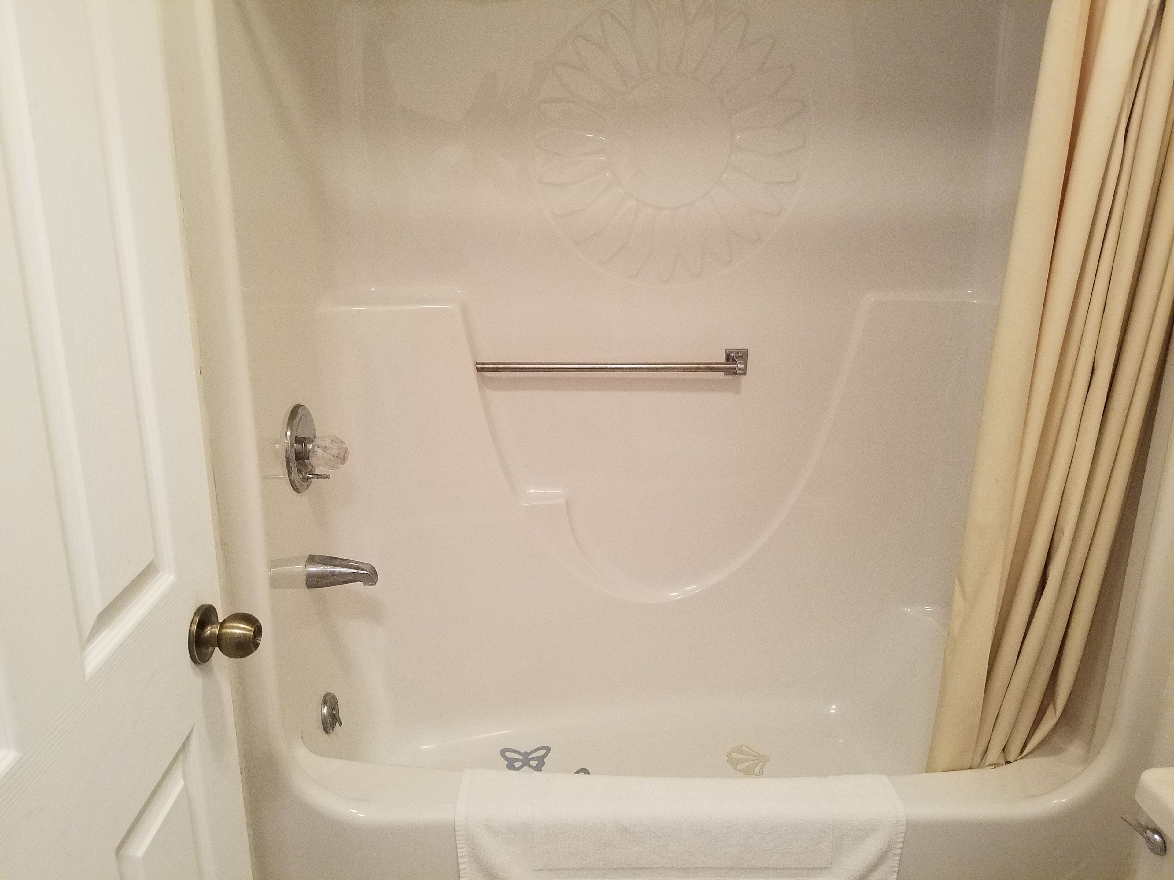 Basic Double Room, 2 Double Beds | Bathroom shower