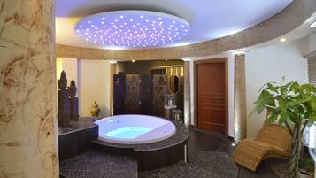 Bain à remous intérieur