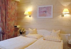 Premium bedding, minibar, in-room safe, desk