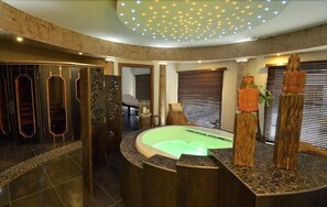 Tina de hidromasaje interior