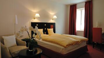 Literie de qualité supérieure, minibar, coffres-forts dans les chambres